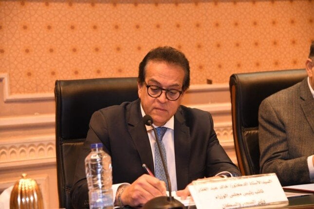 وزير الصحة يسعى لتوسيع تدريب الأطباء وإرسال وفود جديدة إلى ألمانيا
