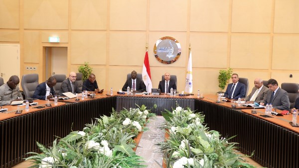 وزير النقل يؤكد استعداد شركاتنا لتنفيذ مشروعات كبرى في تشاد بجودة عالمية