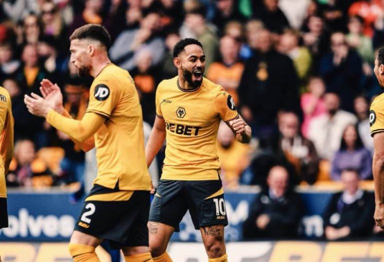 وولفرهامبتون يوضح إمكانية انتقال كونيا إلى الدوري السعودي بدلاً من مانشستر يونايتد