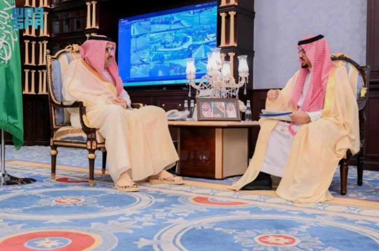 أمير الباحة يدعو أمانة المنطقة لتعزيز بيئة الاستثمار الجاذبة