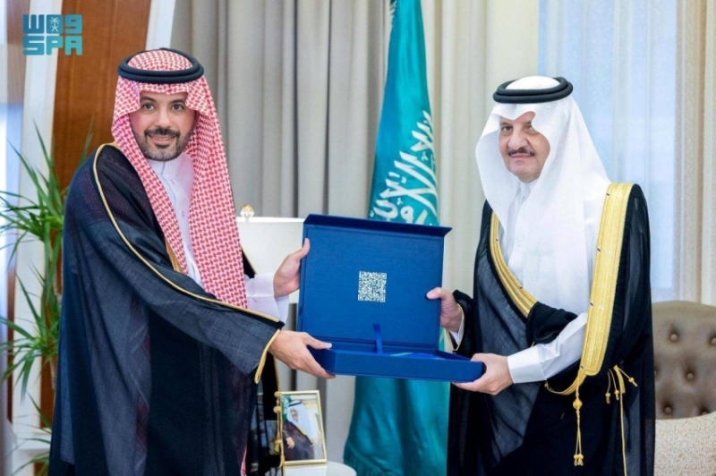 أمير الشرقية ونائبه يرحبان بمدير عام صندوق تنمية الموارد البشرية