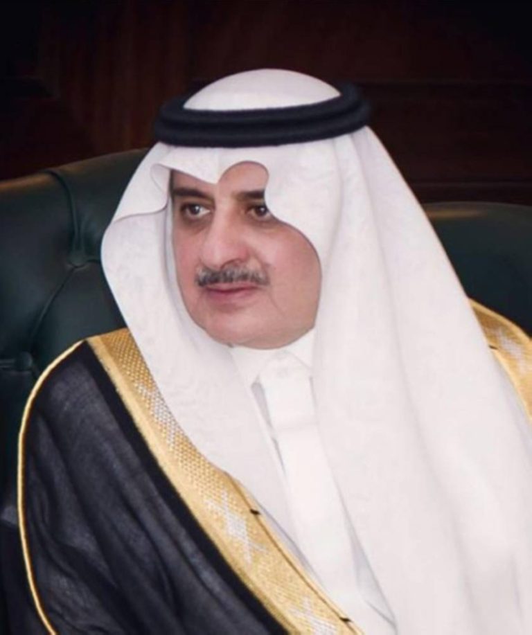 أمير تبوك يشرف على تنفيذ المرحلة الثانية لتوديع ضيوف الرحمن عبر منفذ حالة عمار