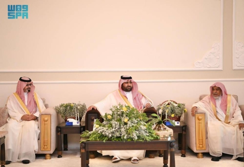 أمير جازان يهنئ الشيخ معافا بعيد الفطر