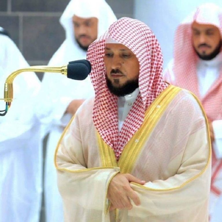 إمام وخطيب عيد الأضحى: المعيقلي يتألق بالمسجد الحرام