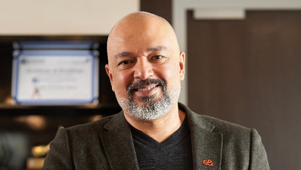 إي آند مصر تطلق خدمات الجيل الخامس لتعزيز التحول الرقمي
الشركة المصرية تضع أساسيات خدمات 5G في السوق
إطلاق خدمات الجيل الخامس من إي آند مصر لدعم التحول الرقمي
مصر تشهد إطلاق خدمات 5G من إي آند في خطوة مستقبلية