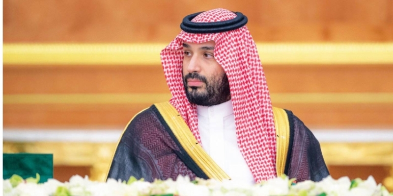 اتصالات هاتفية لولي العهد تكشف أحداث المنطقة مع قادة التعاون