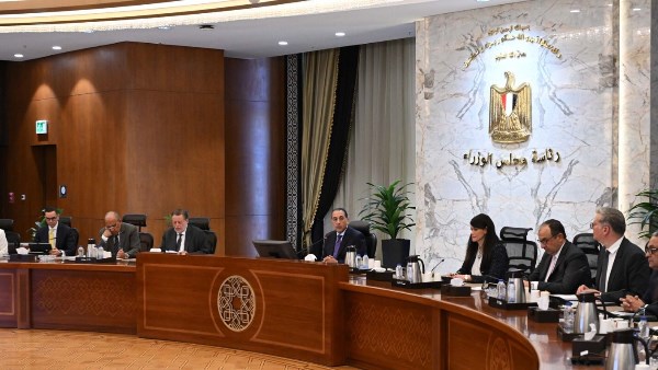 اجتماع رئيس الوزراء يحدد خطوات الطرح المستهدفة
تحركات جديدة لرئيس الوزراء بشأن الطروحات الحكومية
تفاصيل الاجتماع الحاسم حول خطوات الطرح لمشروعات حكومية
جلسة هامة لمتابعة خطوات الطرح برئاسة الدكتور مدبولي
استعراض مستجدات الطرح الحكومي في اجتماع رئيس الوزراء