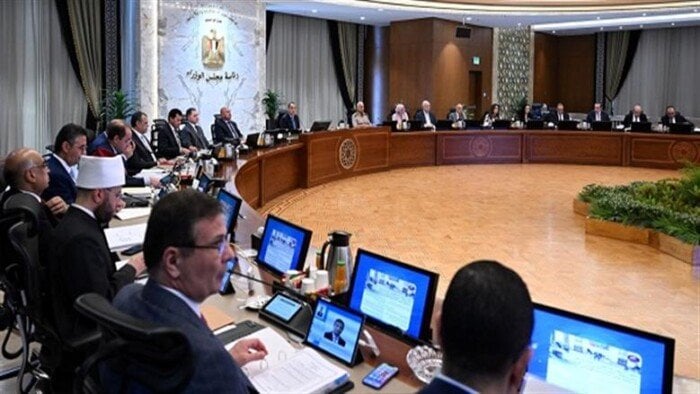 استئناف ضخ الغاز للمصانع المتأثرة بالنقص الإمدادات وفقاً لمدبولي