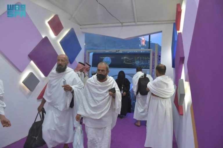 “استضافة أسر الشهداء” لأداء مناسك الحج من قِبل الداخلية