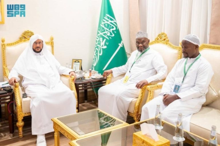 استقبال مميز من وزير “الشؤون الإسلامية” لرئيس المجلس الإسلامي في ملاوي