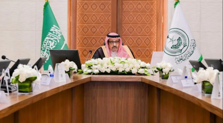 الأمير حسام بن سعود يتولى رئاسة الاجتماع الثاني للجنة العليا لصيف الباحة 2025