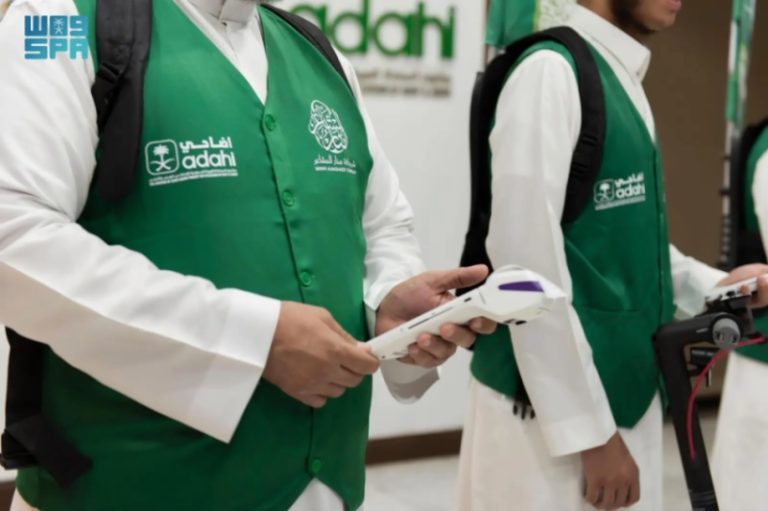 الشيخ المطلق يُشيد بدور الهيئة الملكية في مكة لدعم برنامج “أضاحي”