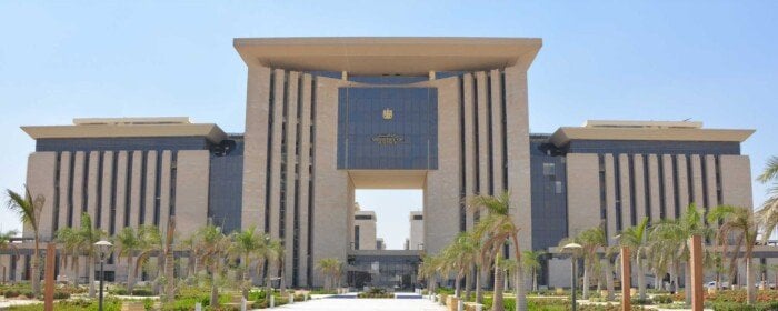 «العدل» تعزز الجهود الوطنية لبناء مجتمع واعٍ وخالٍ من الإدمان