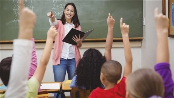بوابة الوظائف الحكومية تتيح التقديم لـ 11693 وظيفة معلم مساعد رياضيات 2025