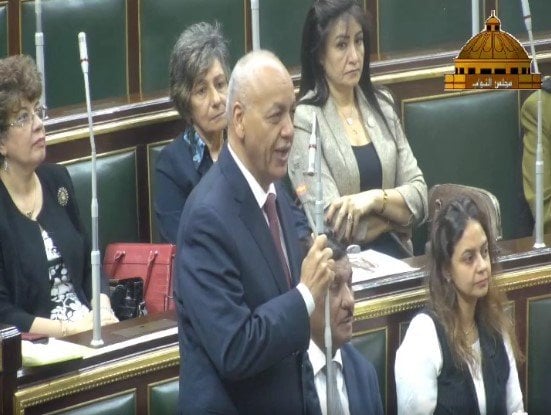 تحذير مصطفى بكري للحكومة: «الإيجار القديم» يهدد الكيان الوطني