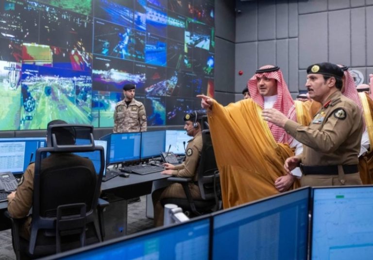 تحقيق أرقام ومؤشرات إيجابية في موسم الحج، يقول وزير الداخلية