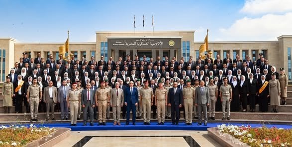 تخرج دورتين لمهندسي الري والأراضي في الأكاديمية العسكرية