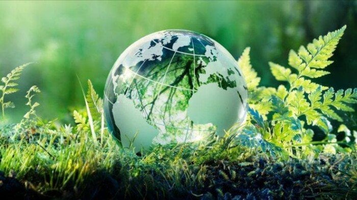 تسريع التحول الأخضر: تقرير عن حالة الحكومات العربية 2025 يبرز التوصيات اللازمة