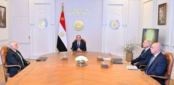 تصديق الرئيس السيسى على مبادرة «مصر معاكم» لدعم أبنائنا الأيتام