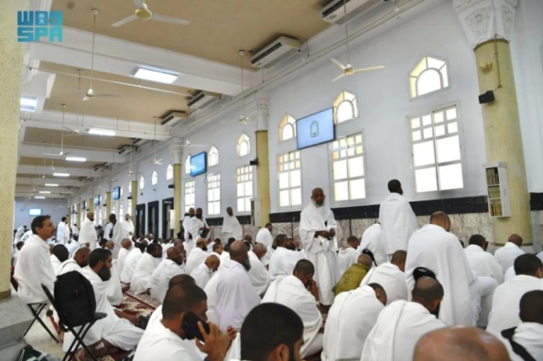 تطوير جهود “الشؤون الإسلامية” التوعوية في مشعر منى عبر 17 كبينة دعوية و75 شاشة إلكترونية
