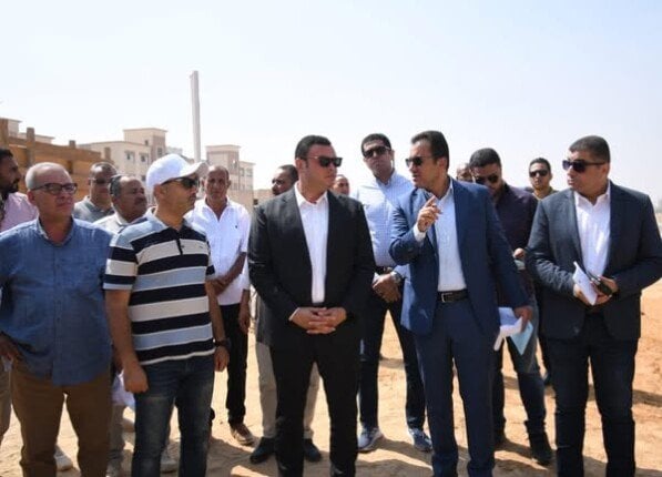 تفقد وزير الإسكان الطرق والمحاور ومشروع ديارنا السكني بالعاشر من رمضان