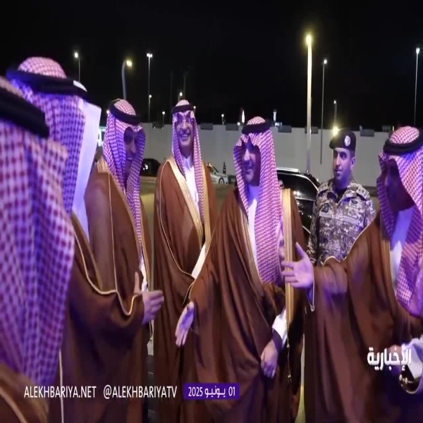 تفقد وزير الداخلية مركز العمليات الإعلامي الموحد لموسم الحج التابع لوزارة الإعلام