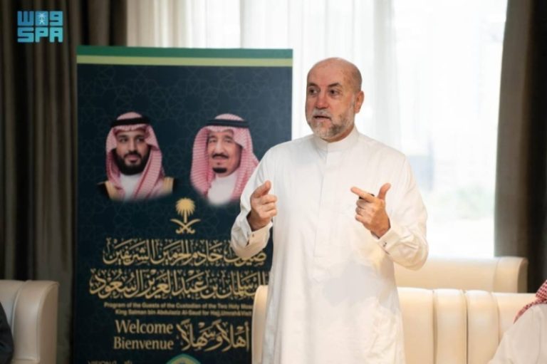 تكريم كبير: الهباش يعلن استضافة أهالي شهداء غزة للحج