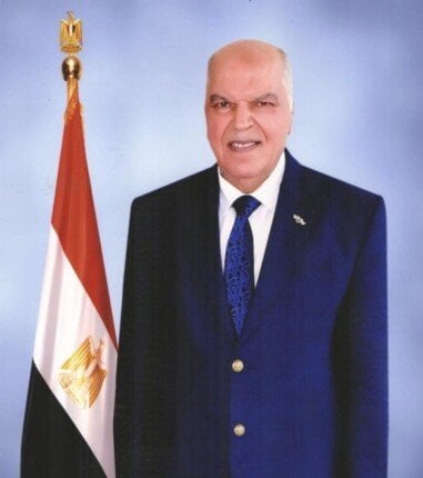 تهنئة نقيب المعلمين للرئيس السيسي والشعب المصري بذكرى ثورة 30 يونيو