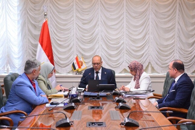 توجيهات جديدة لوزير العمل لفتح فرص عمل للشباب في الخارج