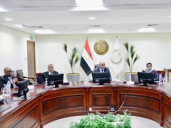 توجيهات وزير التعليم لإجراء بحث ميداني حول تحسين أداء مدير المدرسة