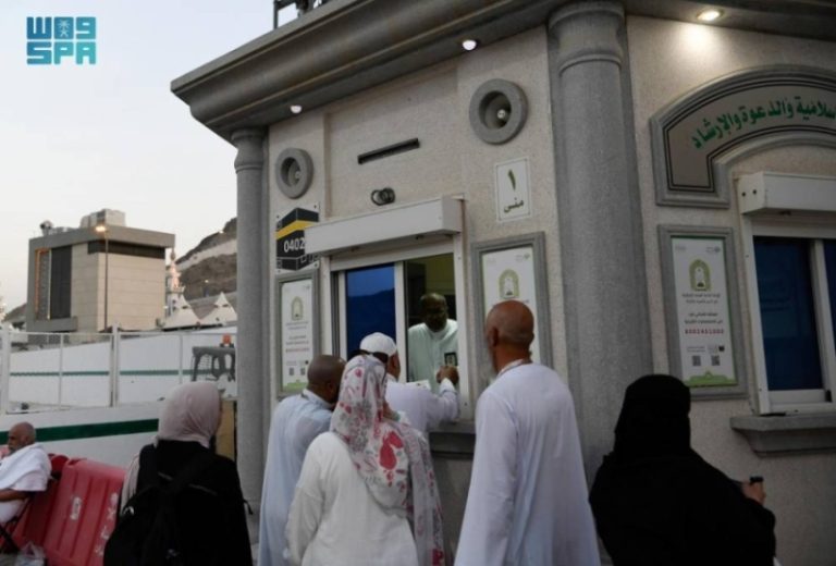 توفّر الشؤون الإسلامية 11 كبينة توعوية في مشعر منى وتوزّع مطبوعات دينية بعدة لغات