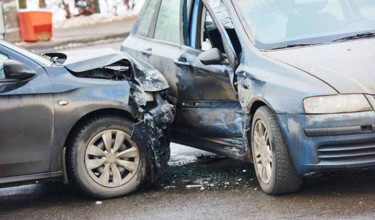 ثالوث الكوارث على الطرق المصرية: خبير يحدد الحمولة والعنصر البشري والسرعة الزائدة