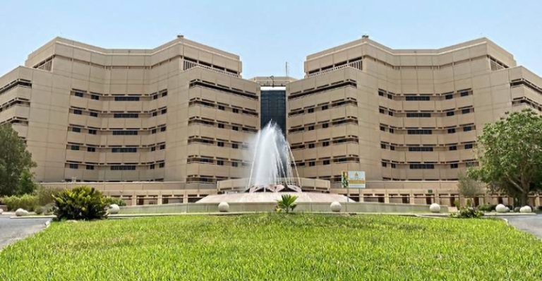 جامعة الملك عبدالعزيز تتألق في طب الأورام على الساحة العالمية