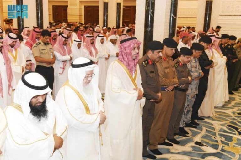 جدة تستقبل المصلين لأداء صلاة عيد الأضحى