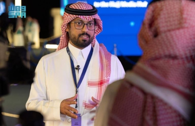 جهود “السياحة” لخدمة الحجاج في ملتقى “إعلام الحج”