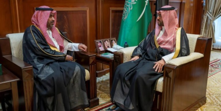 حائل تستقبل مدير التعليم بالمنطقة نائب أمير يلتقي