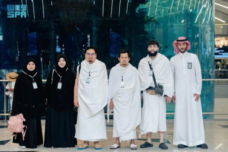 حجاج إندونيسيا يشيدون ببرنامج ضيوف خادم الحرمين الشريفين للحج كدليل على ريادة المملكة في خدمة الإسلام والمسلمين
