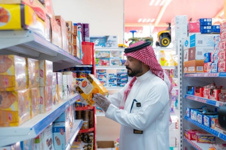 حفر الباطن تستعد لاستقبال الحجاج بتكثيف الرقابة والتنظيف عبر منفذ الرقعي الحدودي