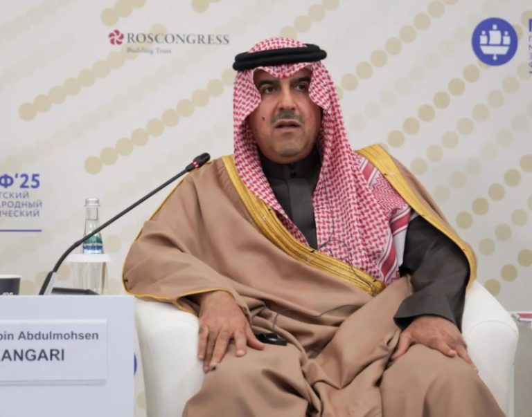 رئيس الديوان العام للمحاسبة يشارك بفعالية في منتدى سانت بطرسبرغ الاقتصادي