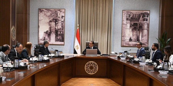 رئيس الوزراء يسلط الضوء على خطوات تنفيذ برنامج الطروحات الحكومية في قطاع الاتصالات