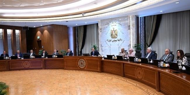 رئيس الوزراء يعلن التعاون مع القطاع الخاص لإدارة المصانع المطورة