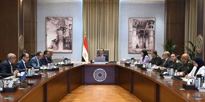 رئيس الوزراء ينسق جهود ترشيد استهلاك الكهرباء بالعاصمة الإدارية