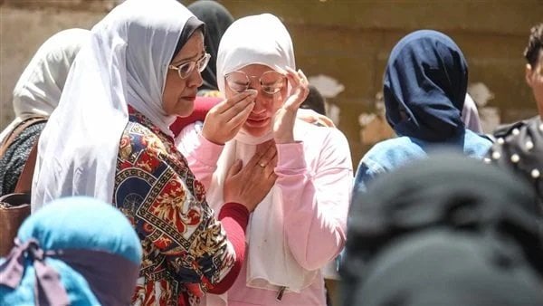 ردود فعل الطلاب: انهيار وبكاء في امتحان الفيزياء للثانوية العامة 2025