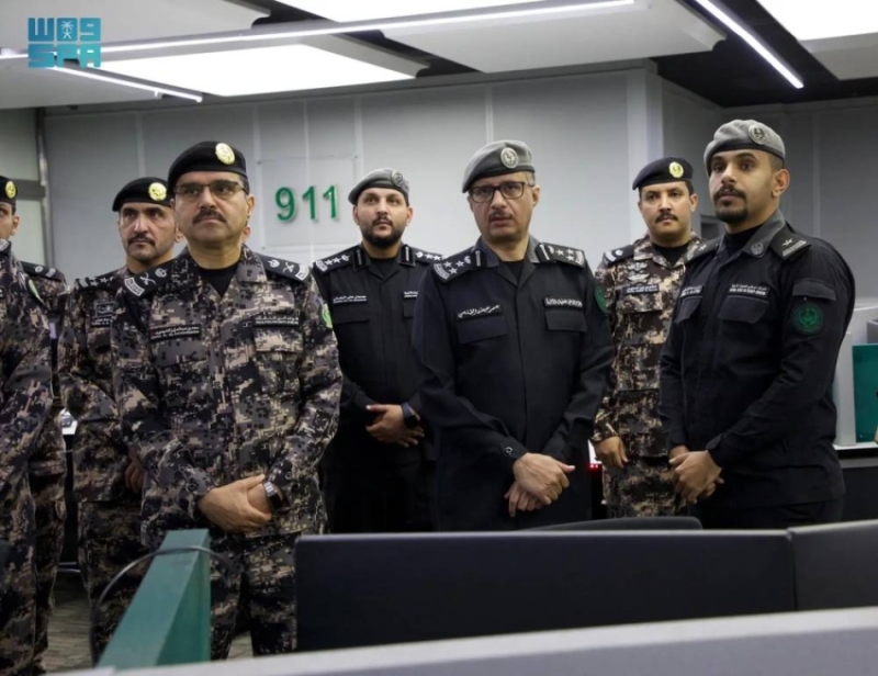 زيارة المغيصيب لمركز العمليات الأمنية الموحدة (911) في مكة المكرمة