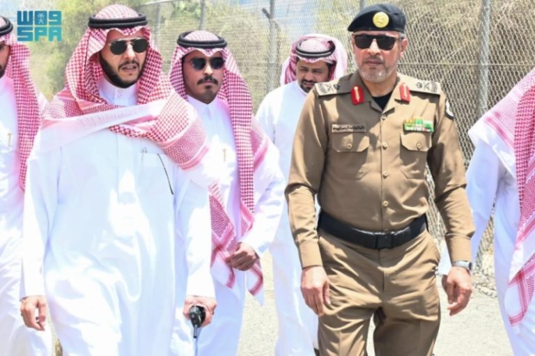 زيارة ميدانية لمُحافظ الطائف لنقاط الفرز الأمني بالخالدية والهدا
