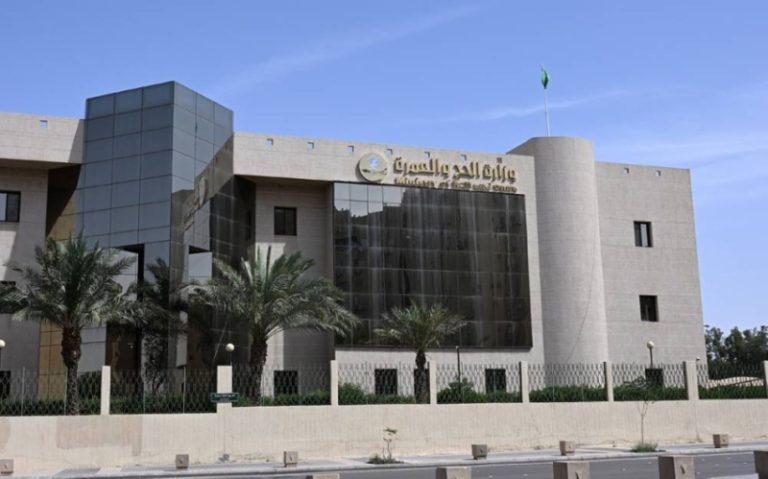 غرفة عمليات خاصة لخدمة الحجاج الإيرانيين من “الحج والعمرة”