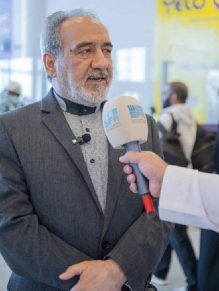 قنصل إيران يثمن الخدمات السعودية لحجاج بلاده أثناء مغادرتهم