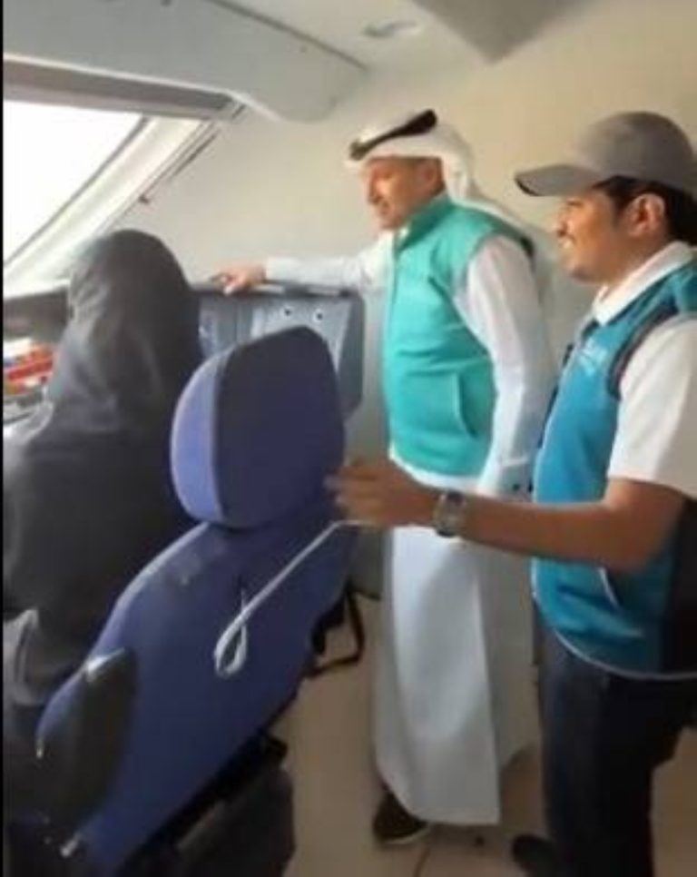 قيادة سعوديات للقطارات تخدم ضيوف الرحمن