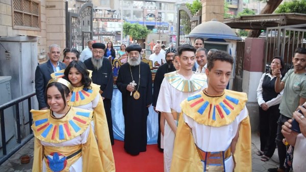 كنائس حارة زويلة تحتفل بعيد دخول السيد المسيح إلى مصر مع عرض صور مميزة