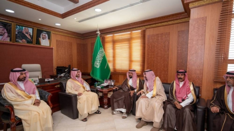 لقاء نائب أمير حائل مع مديري الجهات الحكومية وأعضاء المجلس المحلي في بقعاء